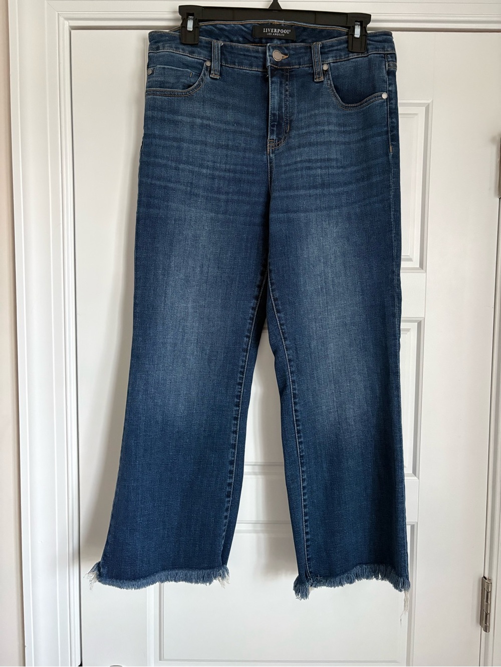 Liverpool Mid-Rise Blue Cropped Wide-Leg Jeans